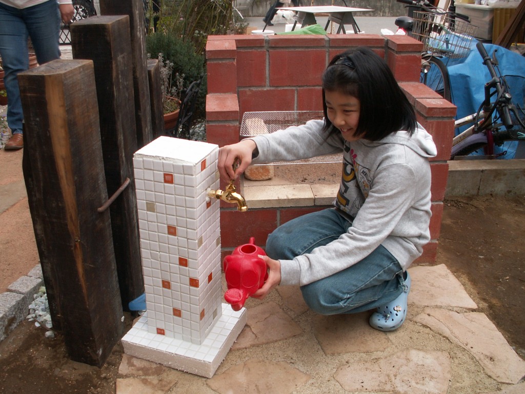 タイル水栓柱、山田芳照　：タイル水栓柱デザイン、DIY技術監修、DIY講師