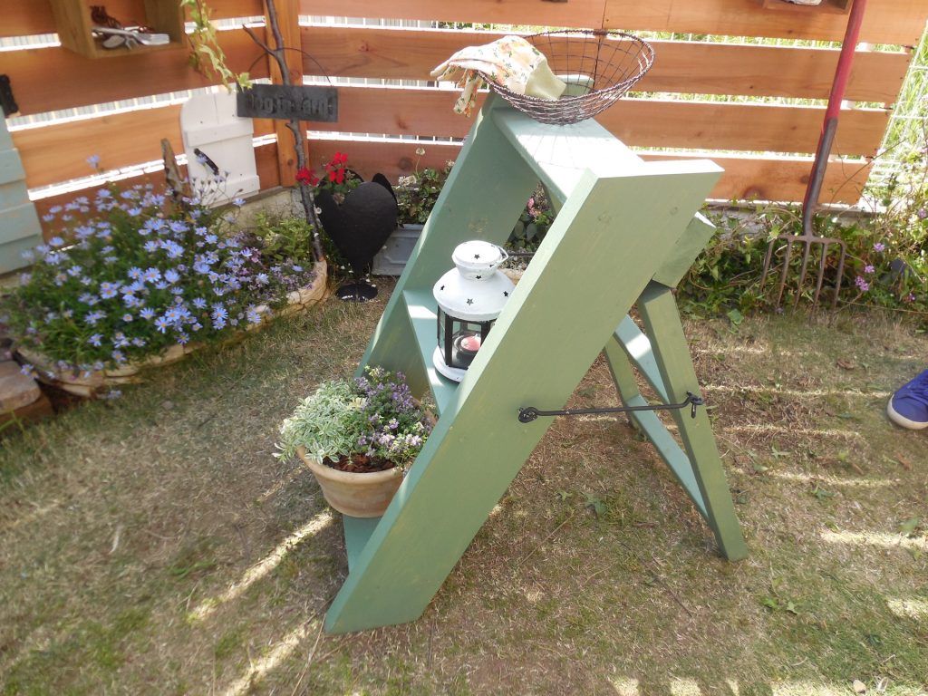 ガーデンラダー、山田芳照　：ガーデンラダーデザイン、DIY技術監修、DIY講師