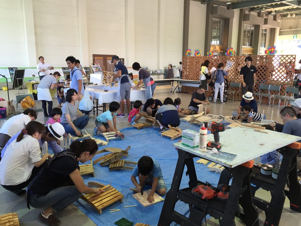 BOW CHAIRワークショップ、■山田芳照　：DIY技術監修、DIY講師、ホームセンター達人