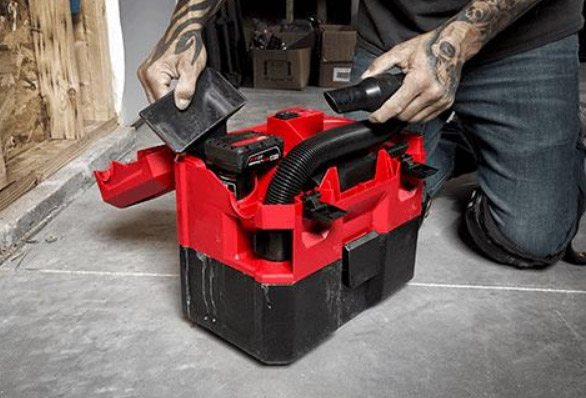 Milwaukee M12 FUEL ウェット＆ドライショップバキューム