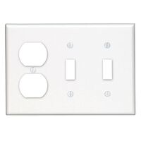 Leviton プラスティック製コンセント/トグル用ウォールプレート 3ギャング ホワイト (88021-000) / WALLPLAT 2SWTCH/RECEP WH