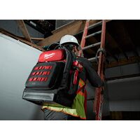 Milwaukee 48ポケット付バックパック ( 48-22-8201) / BACKPACK BLK/RED 48PCKT