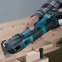 Makita 18V LXT オシレーティングマルチツール (XMT03Z)