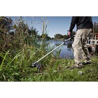 Milwaukee M18 FUEL Quik-Lok ブラシカッターアタッチメント (49-16-2738)