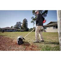 Milwaukee M18 Fuel Quik-Lok ゴム製ほうきアタッチメント (49-16-2740)