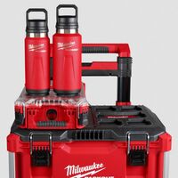 Milwaukee Packout チャグキャップ付ボトル (48-22-8397R)