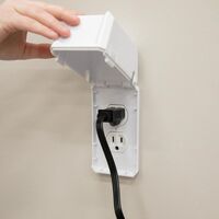Regalo プラスティック製コンセントカバー 2個入 (6101 W)