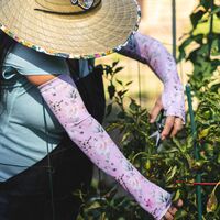 Farmers Defense 保護スリーブ カーネーション柄 L&XLサイズ (SLV-CARN-LXL)