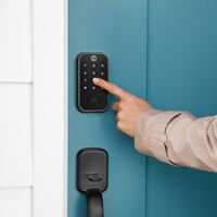 Yale Assure Lock 2 電子キーパッド式エントリーロック マットブラック (YRD410-WF1-BSP)