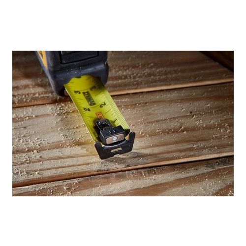 DeWalt ToughSeries メジャーテープ (DWHT36916S) / TAPE MEASRE BLK/YLW 16FT