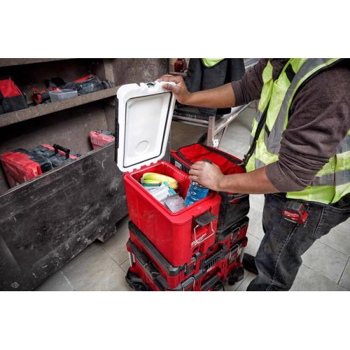 Milwaukee Packout クーラー レッド (48-22-8460) / COOLER RED 16QT