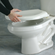 Mayfair 木製トイレ便座 丸型 ホワイト (44ECA-000) / TOILET SEAT RND BVL WH