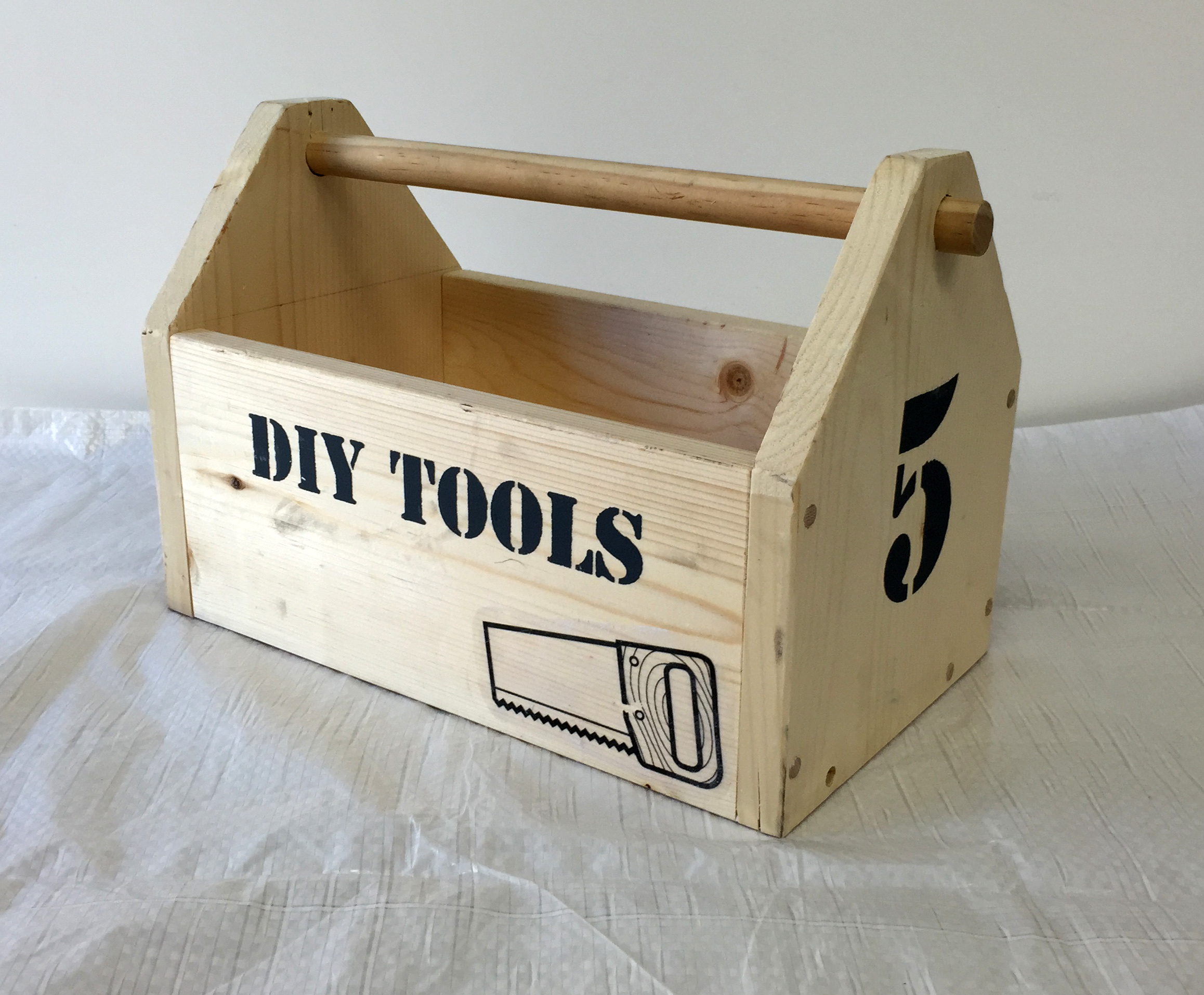 TOOL BOX、山田芳照　：TOOL BOXデザイン、DIY技術監修、DIY講師