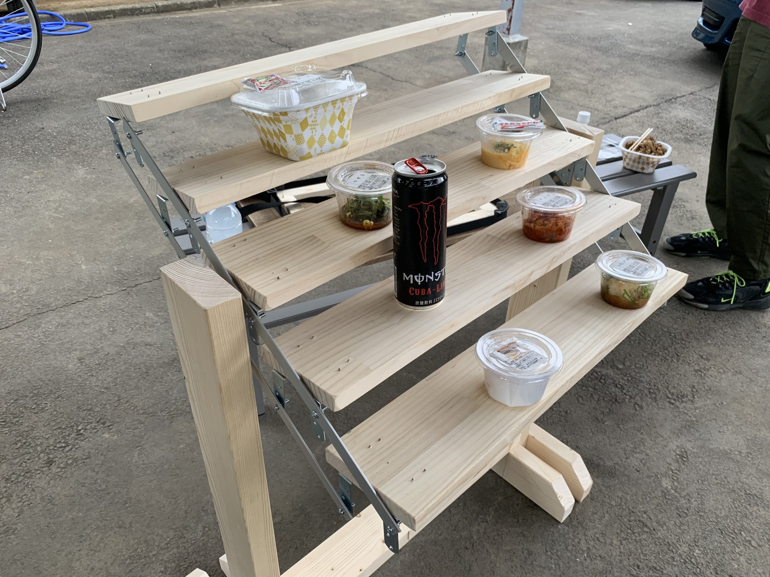 トランスフォーム　テーブル、山田芳照　：トランスフォーム　テーブルデザイン、DIY技術監修、DIY講師