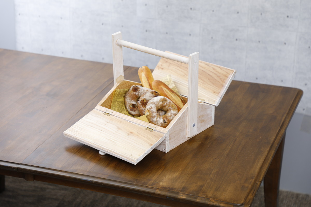 ピクニックバスケッ、山田芳照　：ピクニックバスケットデザイン、DIY技術監修、DIY講師ト