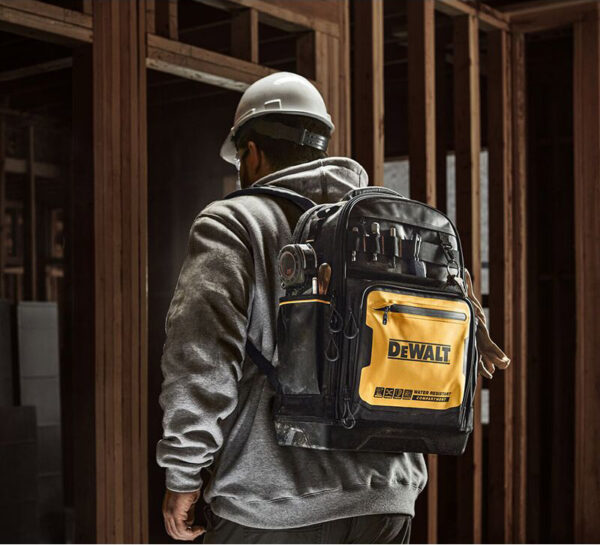 DeWalt バックパック型ツールバッグ