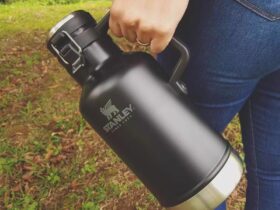 Stanley Growler 断熱性ビール＆飲料用ボトル マット ブラック