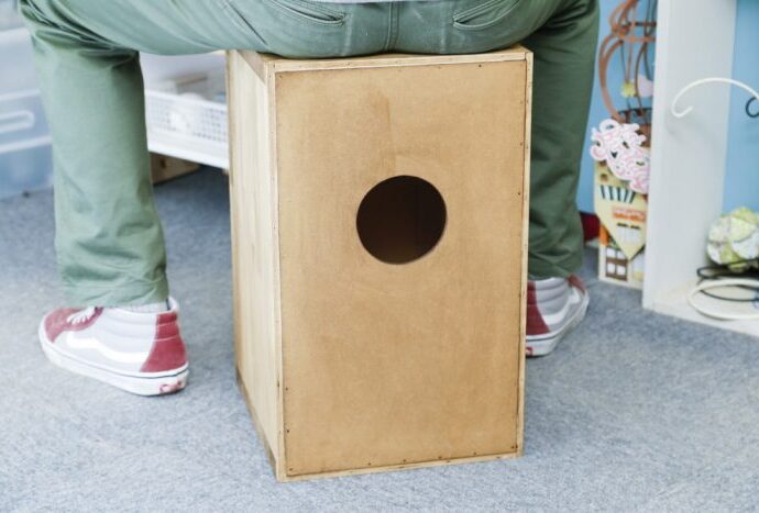 ペルー生まれの人気打楽器を自作！カホンの作り方