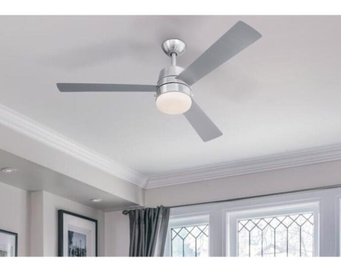 Westinghouse Brinley LED シーリングファン シルバー