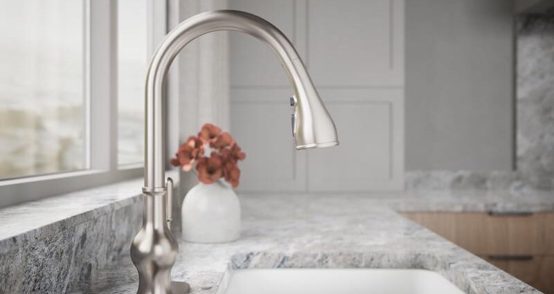 ボタンを押すだけ Kohler Treaty プルダウン式キッチン蛇口