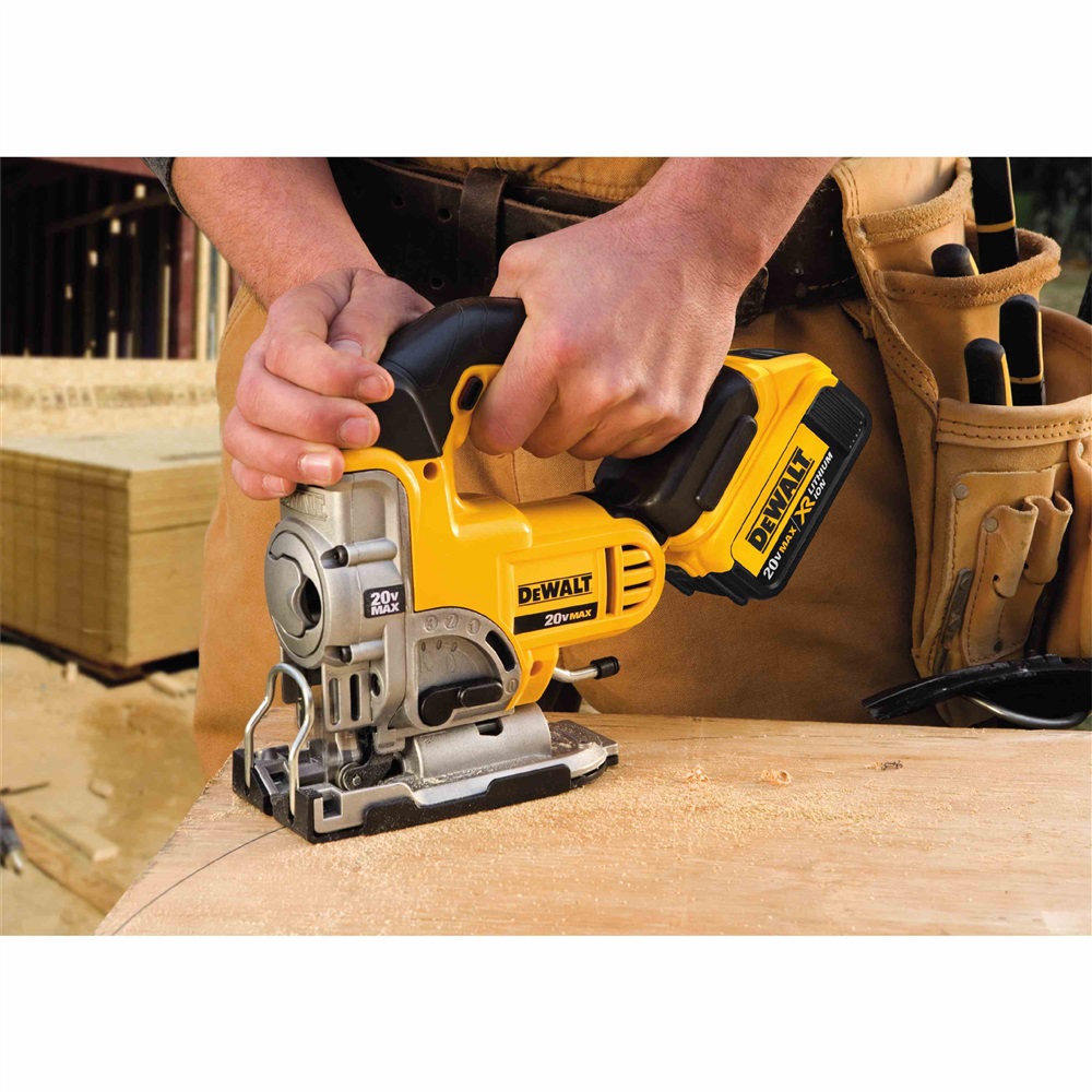 メタルフェースのDeWalt　Max コードレスジグソー 20V