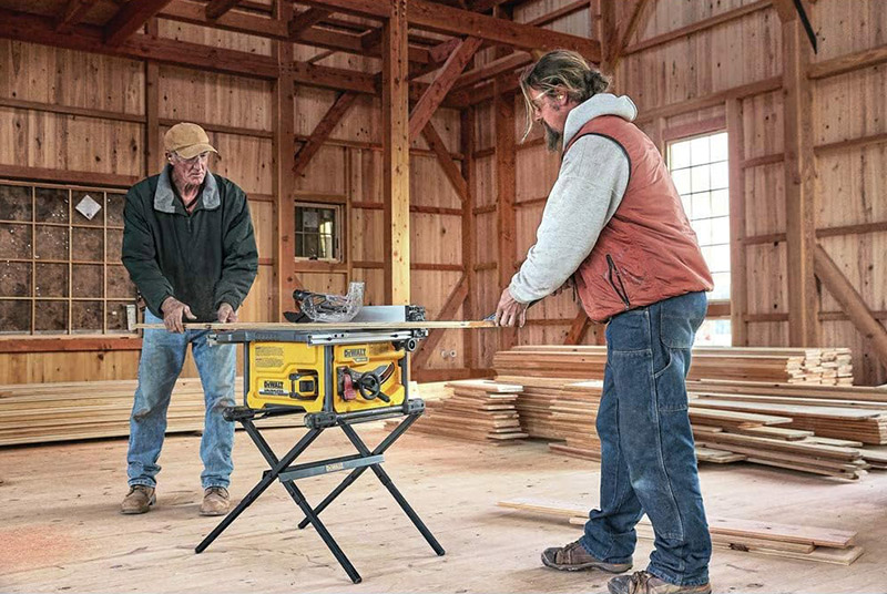 工房に設置したい　DeWalt 60V MAX FlexVolt テーブルソー