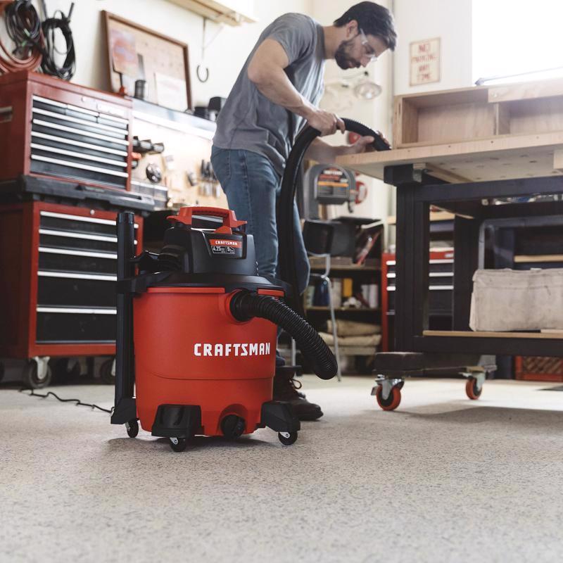 Craftsman 9ガロン コード式ウェット&ドライ掃除機(CMXEVBE17590)