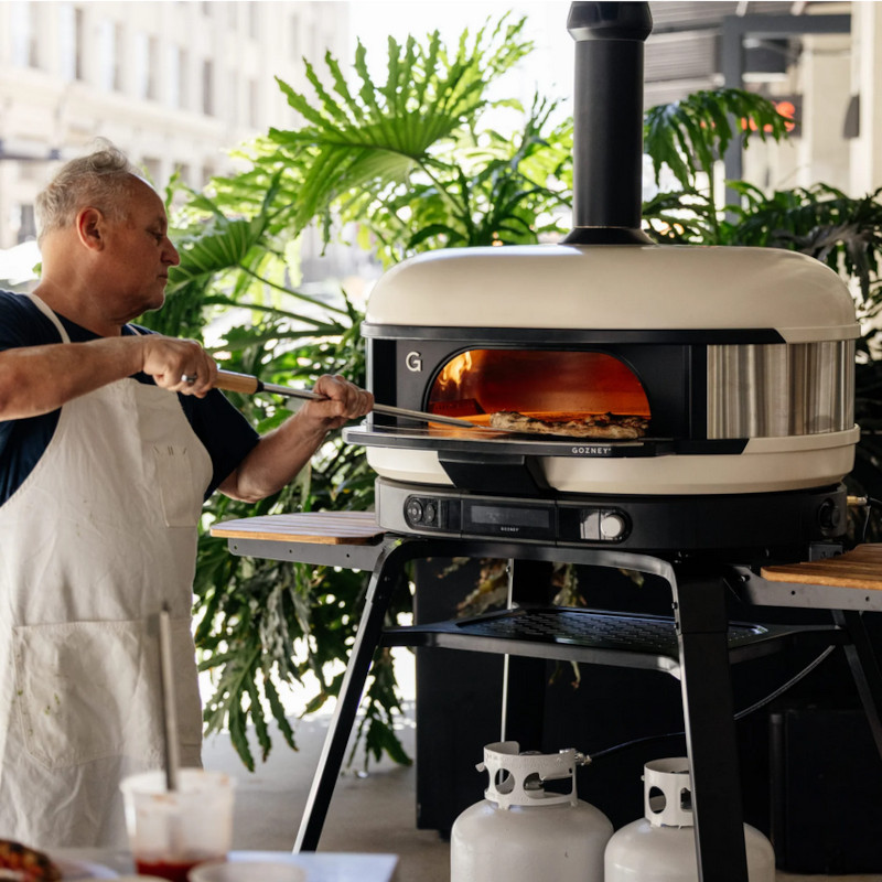 Gozney Dome XL (Gen 2) 屋外用ピザオーブン ボーン (GMPBNUS1825)