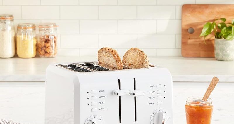 一度に4枚 Cuisinart 4スロット式トースター