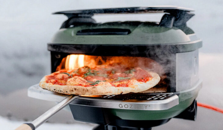 世界で最もポータブルな Gozney Tread 屋外用ピザオーブン