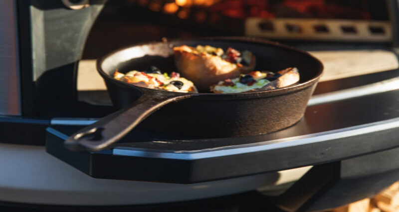 オーブンの前面を広く使える　Gozney Dome用マンテル