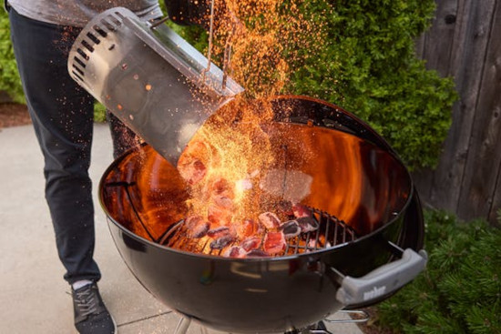 Weber Original Kettle Premium チャコールグリル