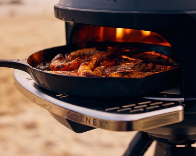 Gozney Tread Mantel グリル準備用トレー (AT1906)