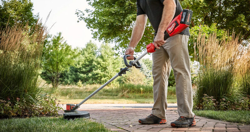 芝刈り用 Milwaukee M18 ストリングトリマー