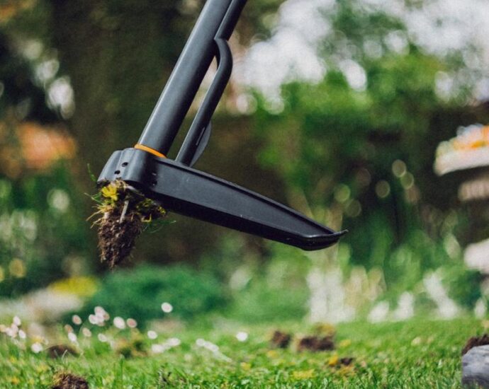 Fiskars スティール製除草ツール (1023084)