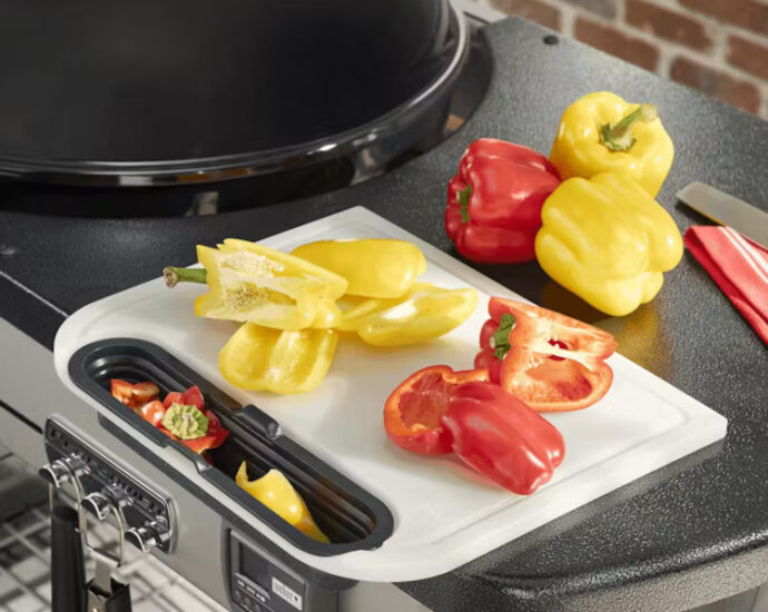 Weber カット＆キャッチカッティングボード (7032)