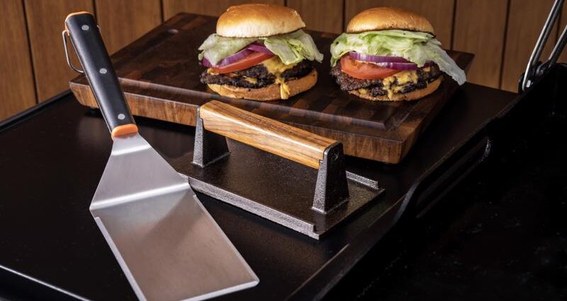 Traeger グリドルツールセット (BAC850)