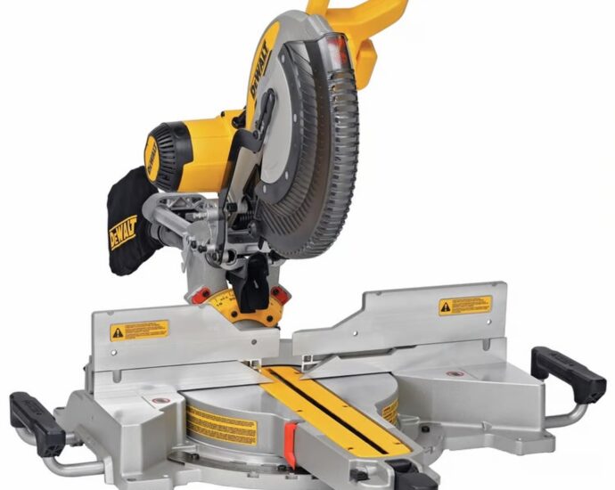 DeWalt 12インチ スライディングコンパウンドマイタ―ソー(DWS780)