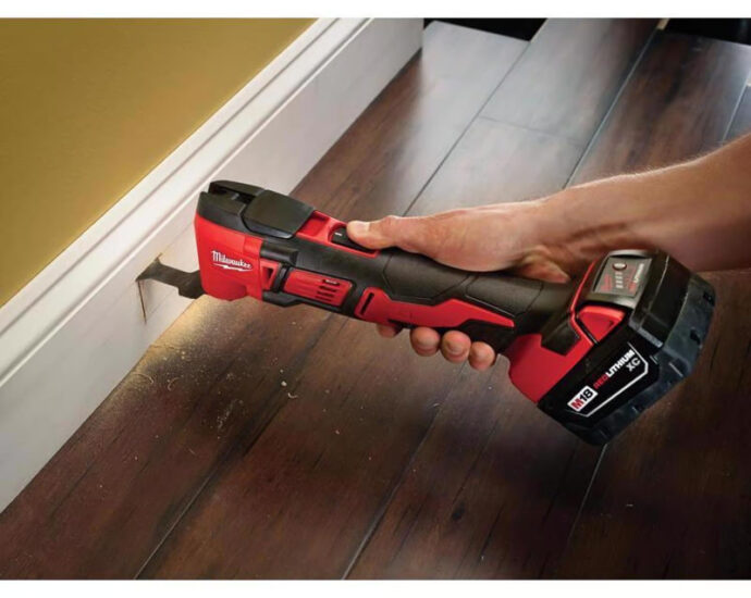 Milwaukee M18 コードレスオシレーティングマルチツール 本体のみ (2626-20)