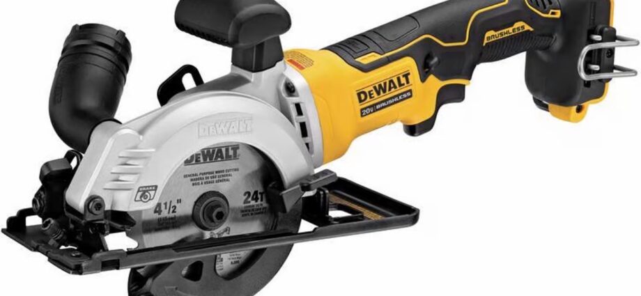 DeWalt 20V MAX コードレスコンパクト丸ノコ(DCS571B)