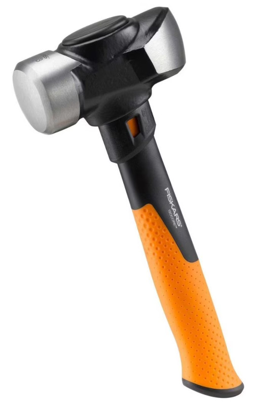 Fiskars IsoCore 4lb クラブハンマー|衝撃を抑える設計で解体作業をサポート