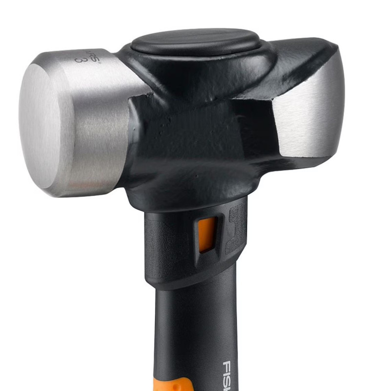Fiskars IsoCore 4lb クラブハンマー|衝撃を抑える設計で解体作業をサポート