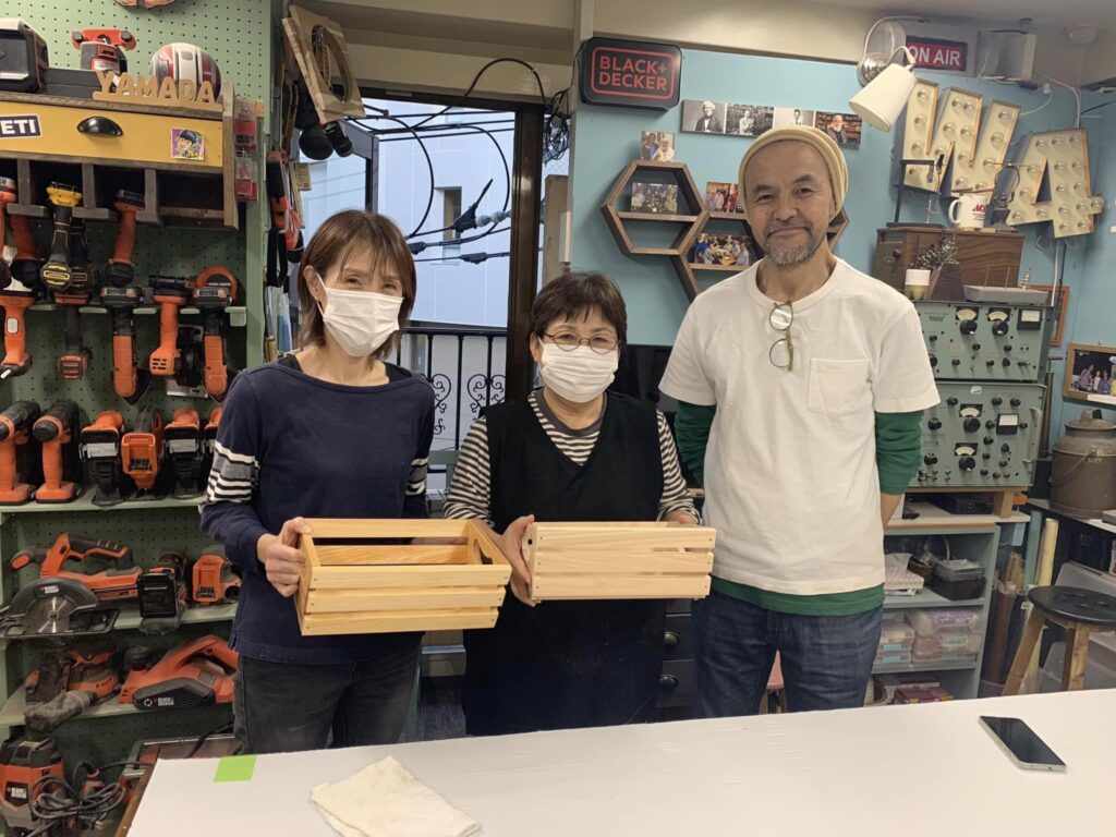 工房で電動工具の使い方基本講座を開催 ワイドなボックスを完成